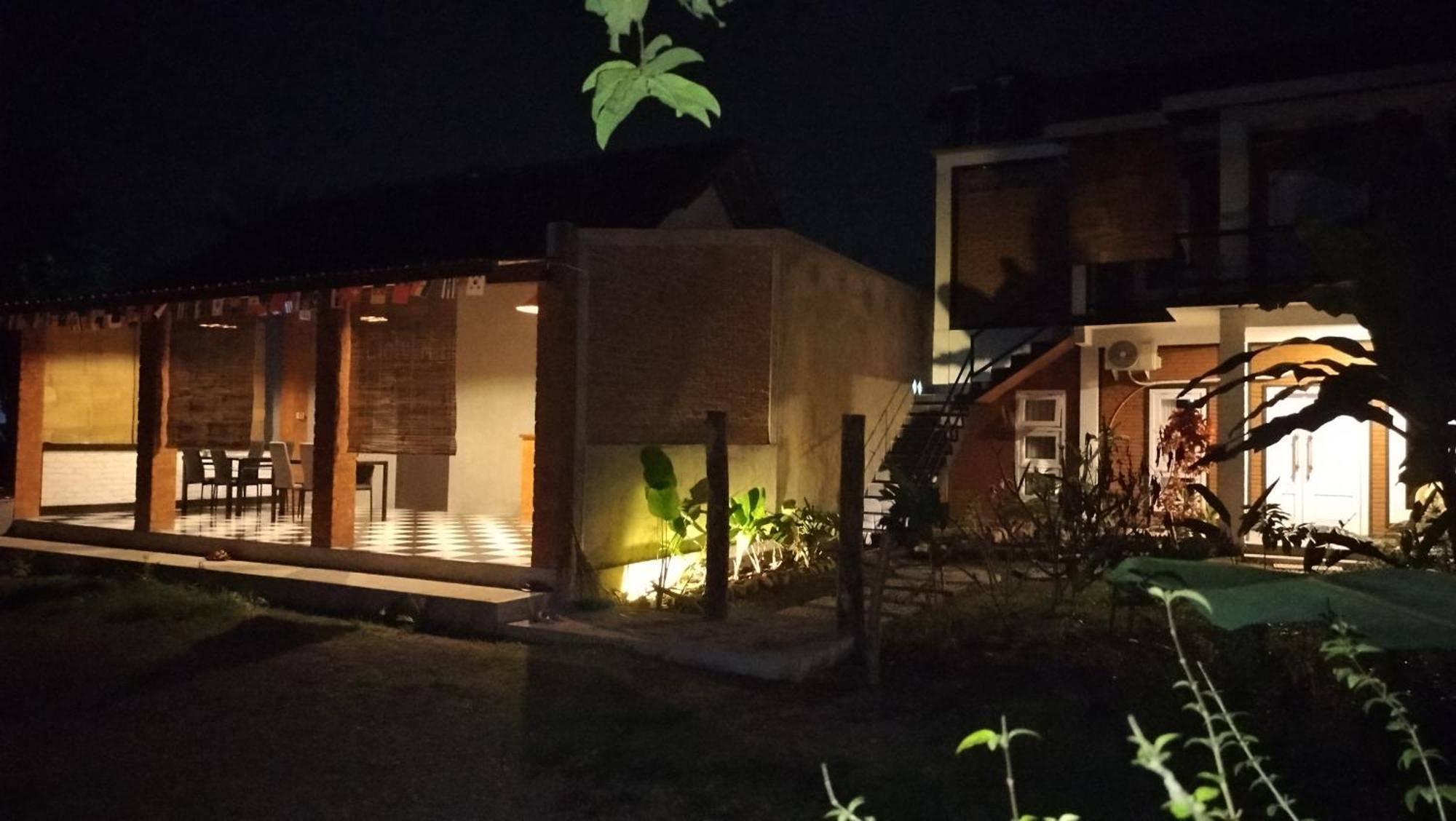 Arista Homestay Tetebatu Exterior photo