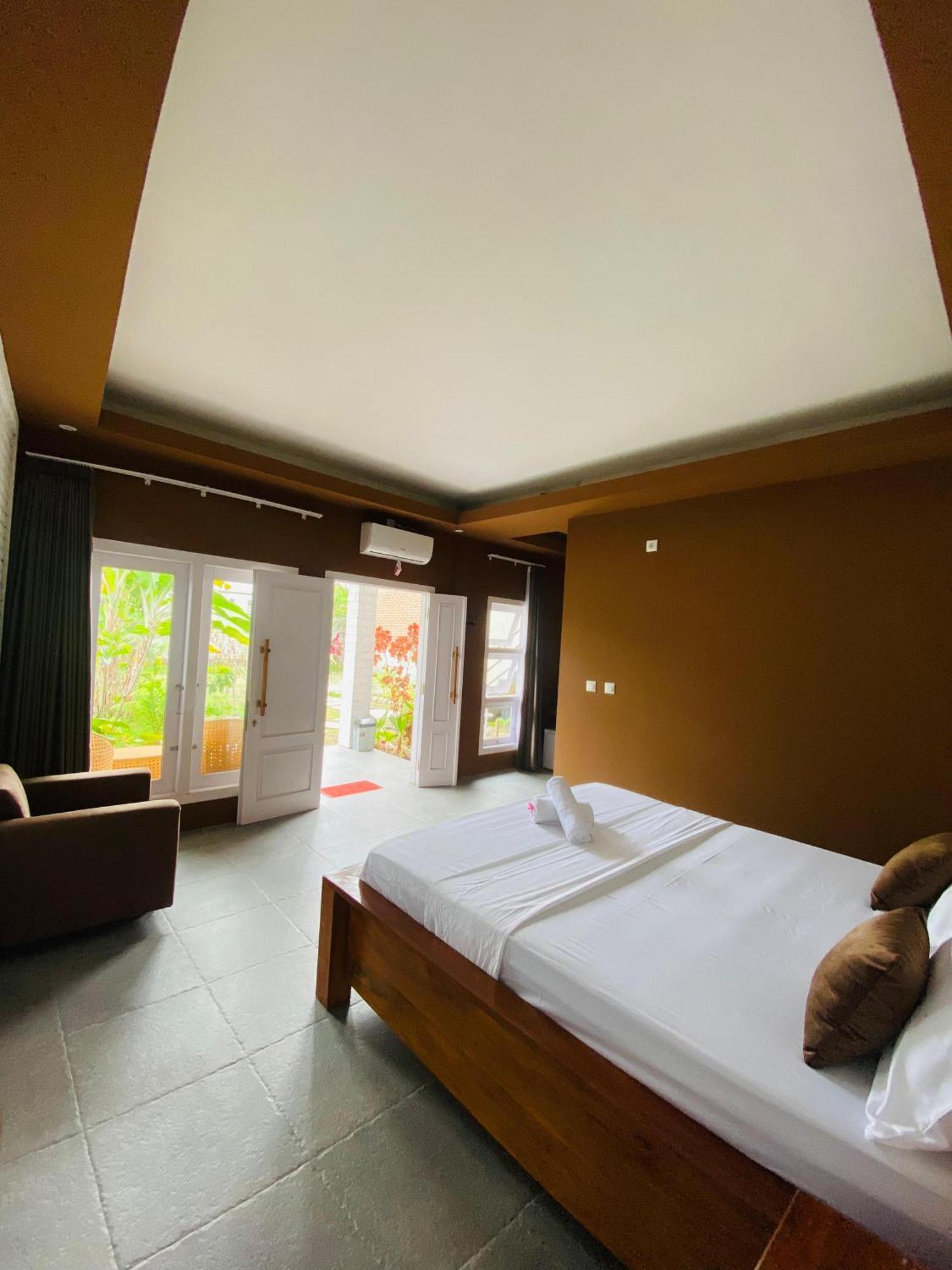 Arista Homestay Tetebatu Exterior photo