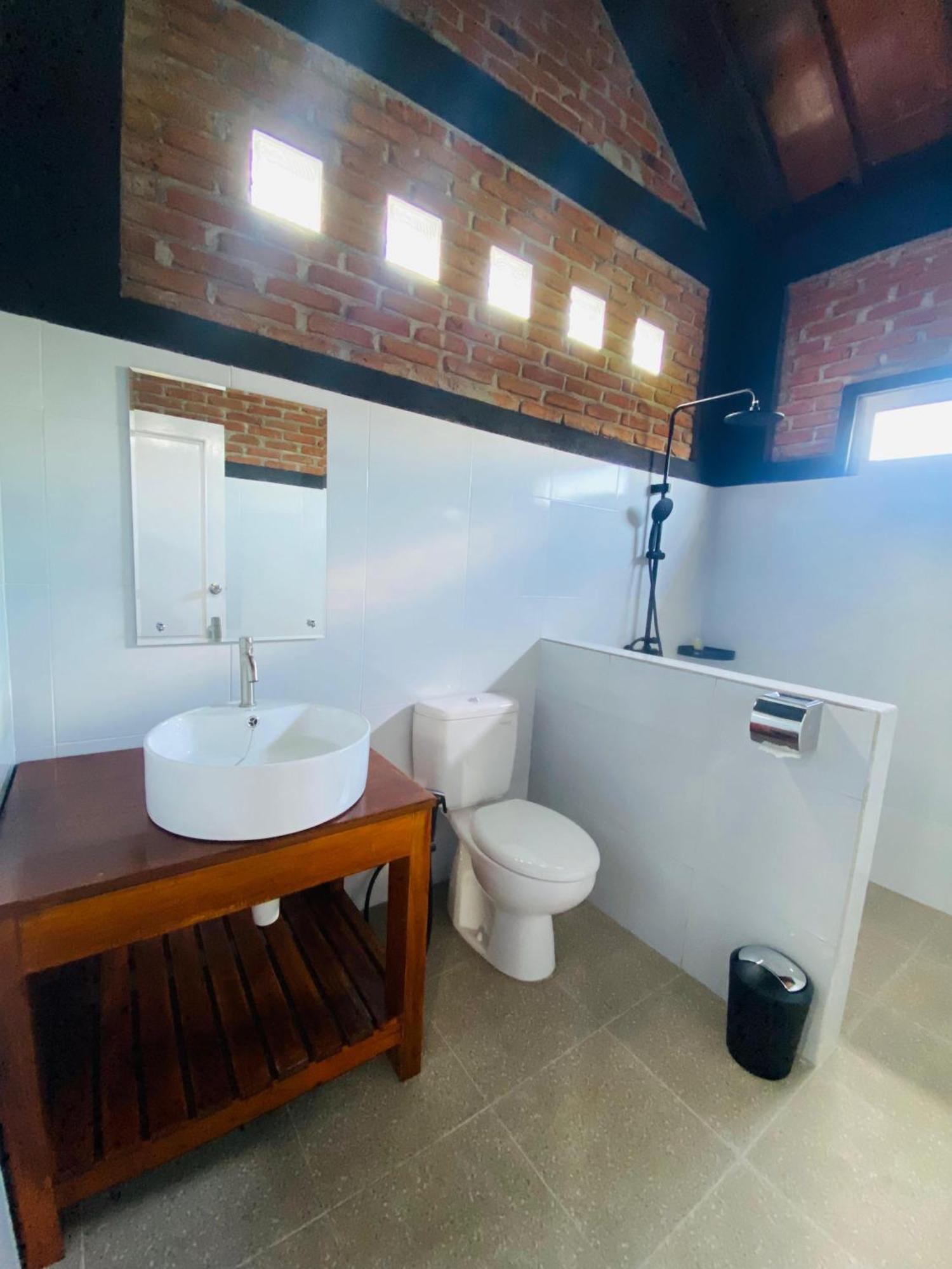 Arista Homestay Tetebatu Exterior photo