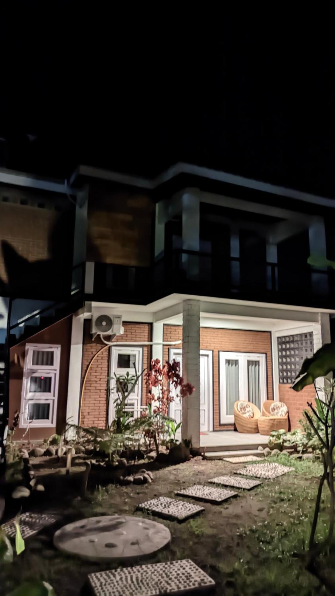 Arista Homestay Tetebatu Exterior photo